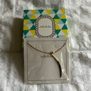 Stella & Dot New Moon Necklace NIB